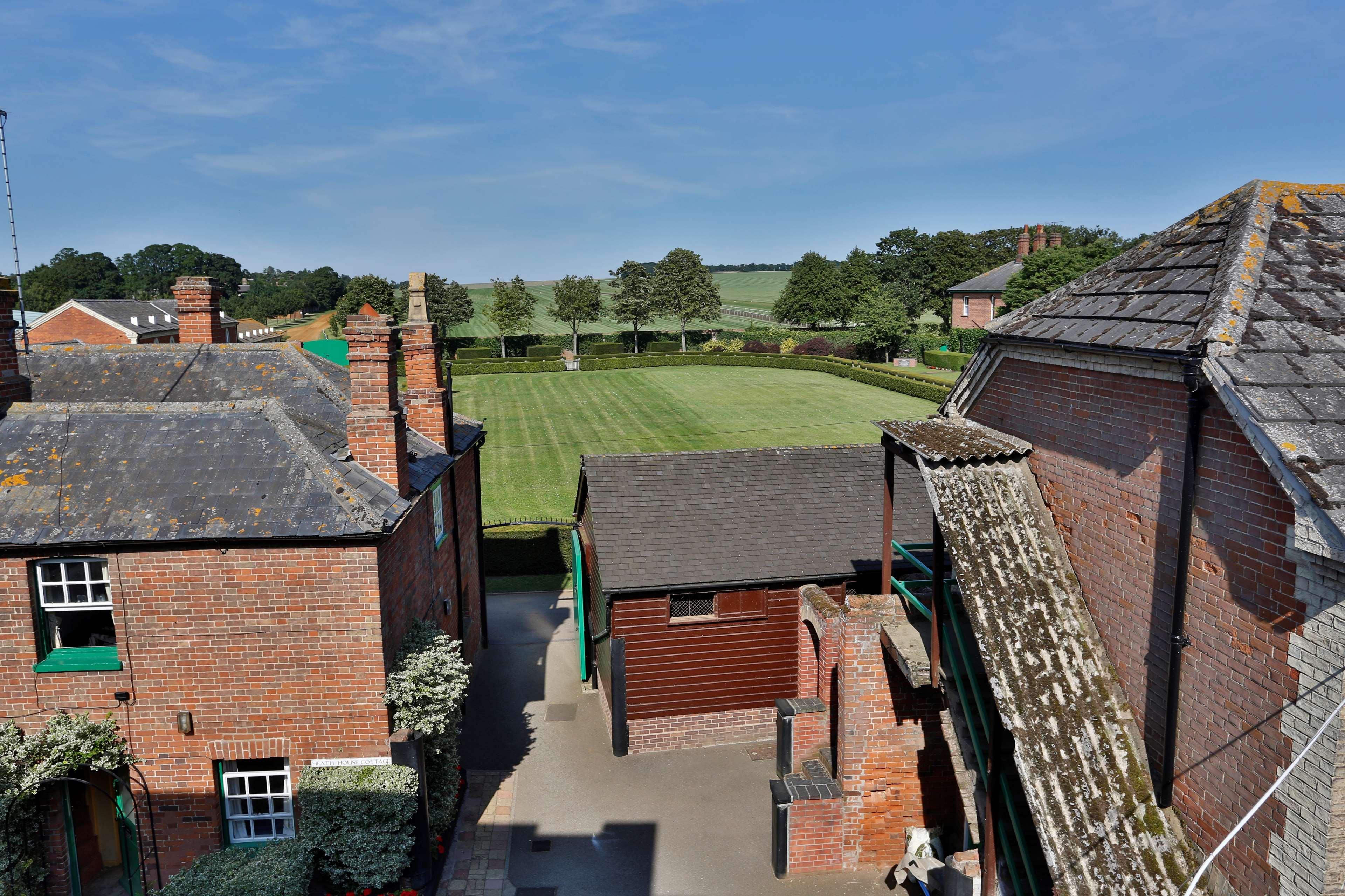 Best Western Heath Court Hotel Newmarket  Eksteriør bilde