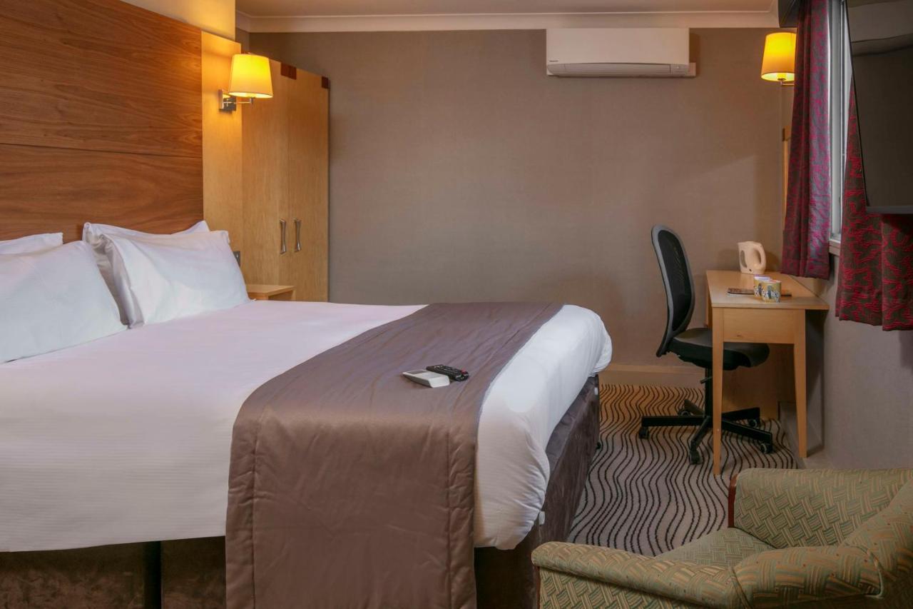 Best Western Heath Court Hotel Newmarket  Eksteriør bilde