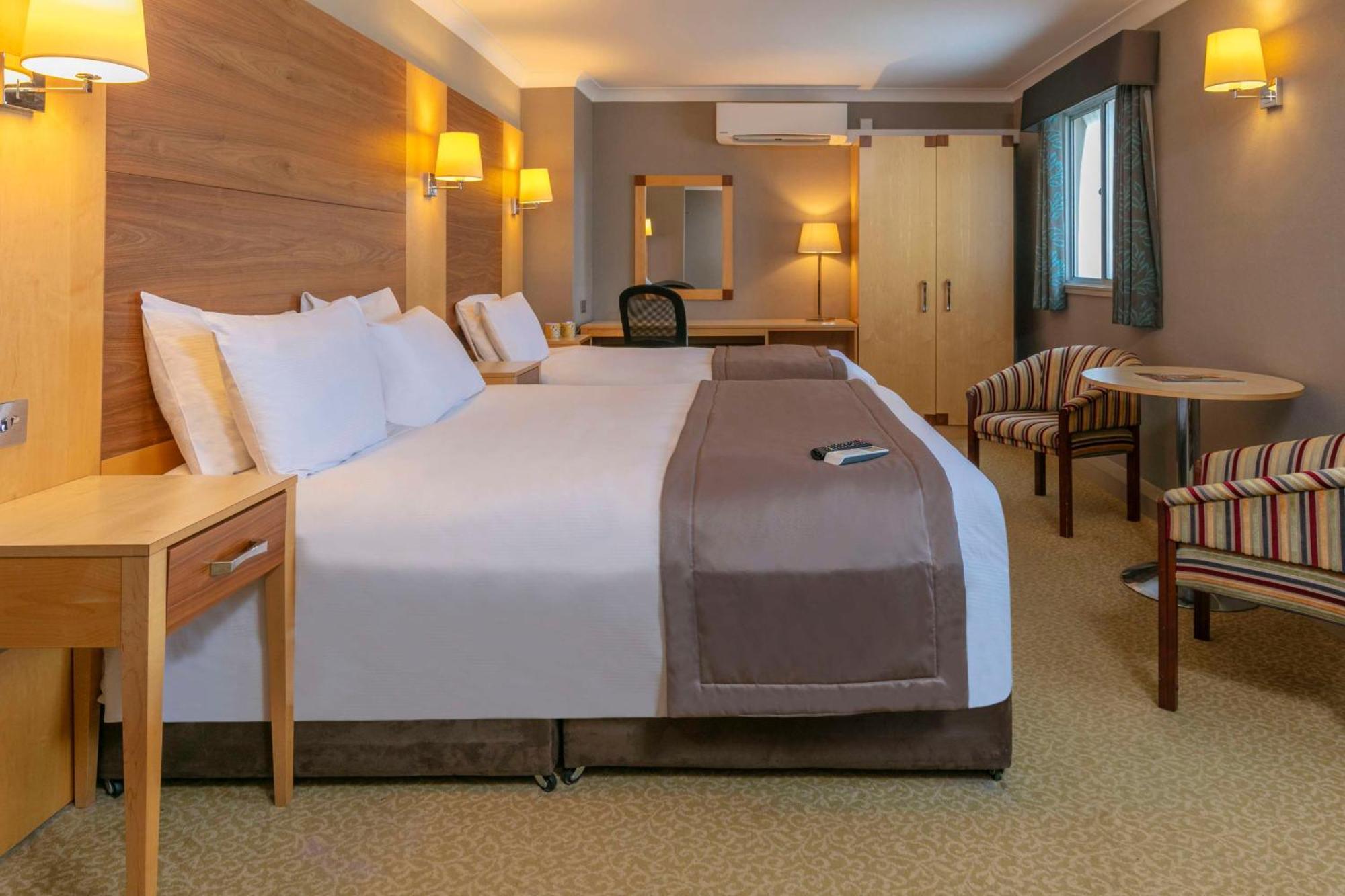 Best Western Heath Court Hotel Newmarket  Eksteriør bilde