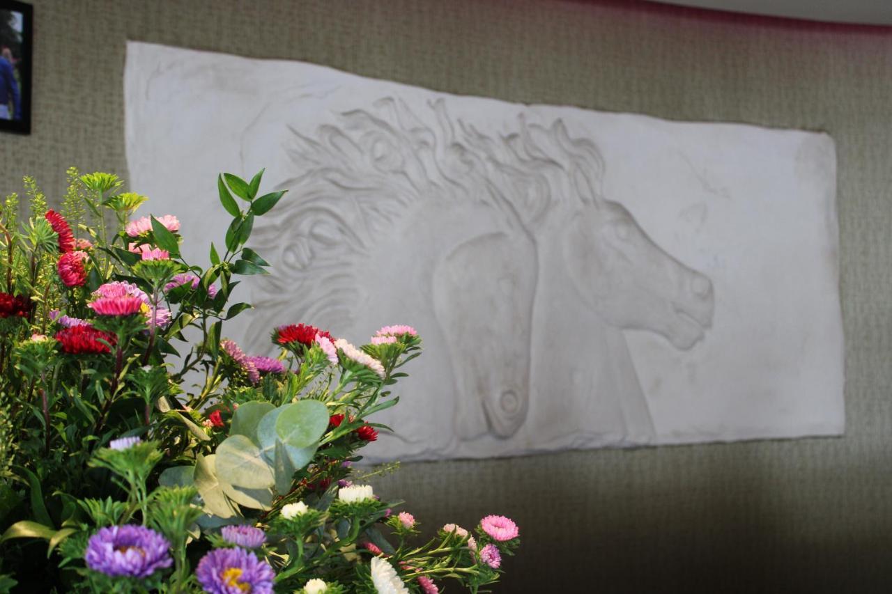 Best Western Heath Court Hotel Newmarket  Eksteriør bilde